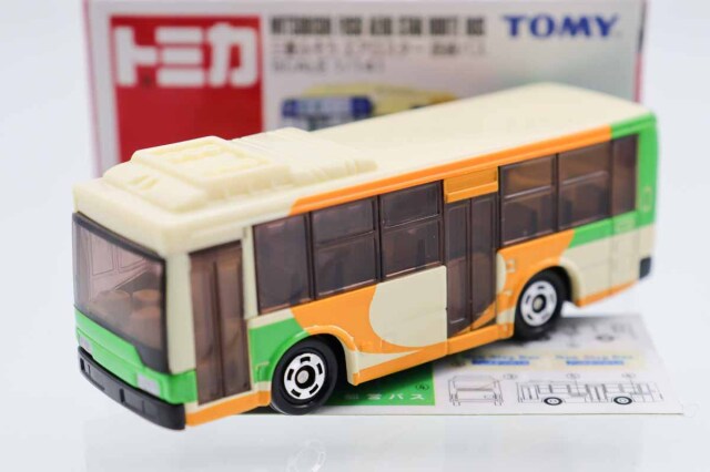 トミカ 赤箱