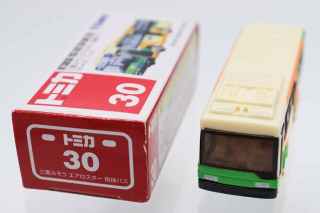 トミカ　赤箱