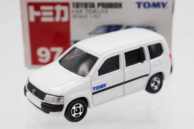 トミカ 赤箱
