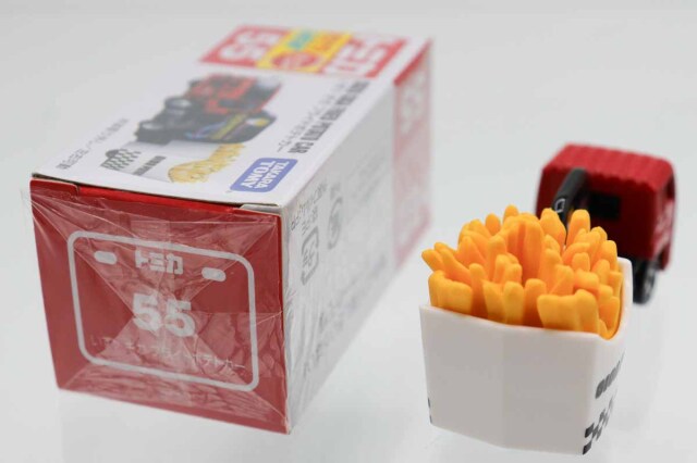 トミカ　赤箱