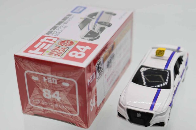 トミカ　赤箱