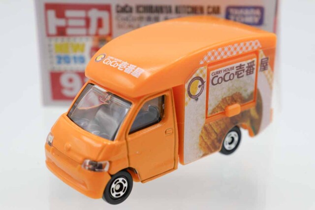 トミカ　赤箱