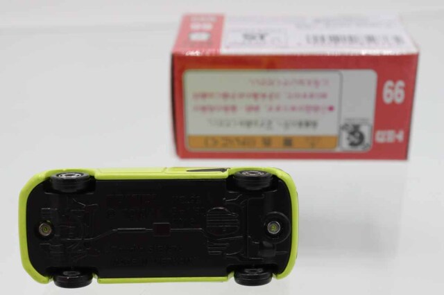 トミカ　赤箱