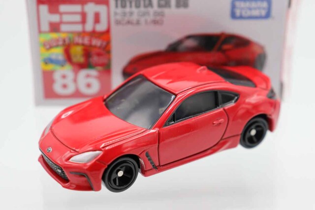 トミカ　赤箱