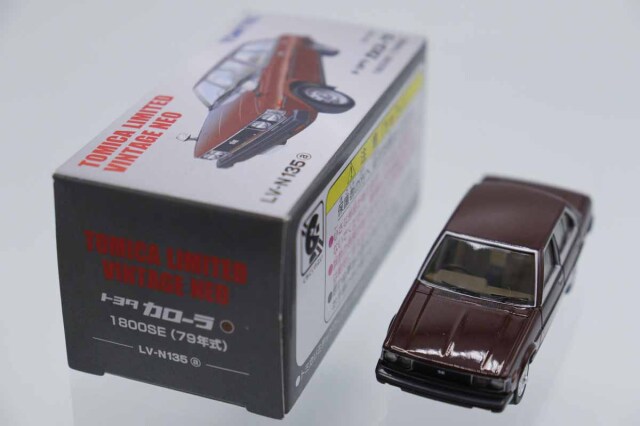 トミカ　TLV　ネオ