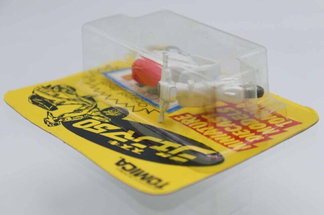 トミカ　赤箱