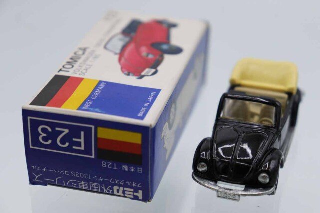 トミカ　青箱