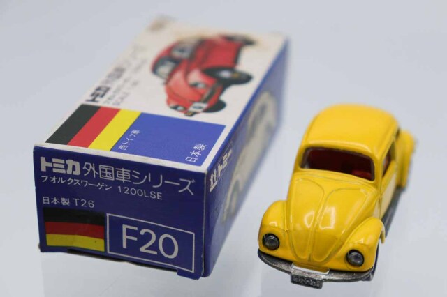 トミカ　青箱