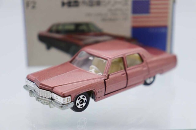 トミカ キャデラック フリートウッド ブロアム F2 ミニカーショップ ケンボックス トミカ 青箱☆F2☆キャデラック