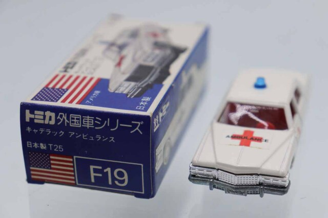 ミニカーショップ ケンボックス トミカ 青箱☆F19☆キャデラック