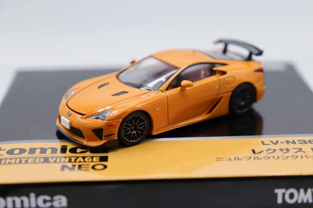 トミカ TLV ネオ