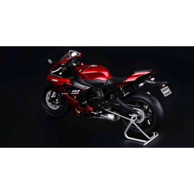 ミニカーショップ ケンボックス 【未開封品】CM MODEL☆CM18-R1-003