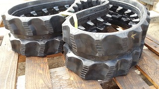 ゴムクローラー　１８０×３４×７２　運搬機などに