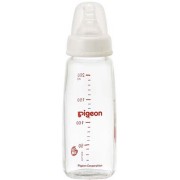 ピジョン スリムタイプ 哺乳びん(耐熱ガラス製・シリコーンゴム製乳首付) 200ml