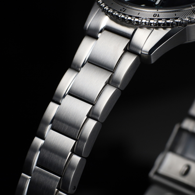 拡散する意識、ムーンウォーカーとスカイパーライフ KENTEX スカイマンGMT ホライゾンブルー／ SKYMAN GMT Horizon