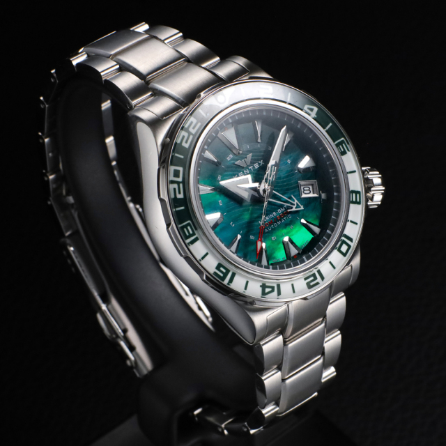 アクアマリンとグリーンファントムクォーツ 限定188本】KENTEX マリンGMT グリーンMOP／ MARINE GMT Green
