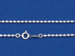 2.3ボールチェーンネックレス