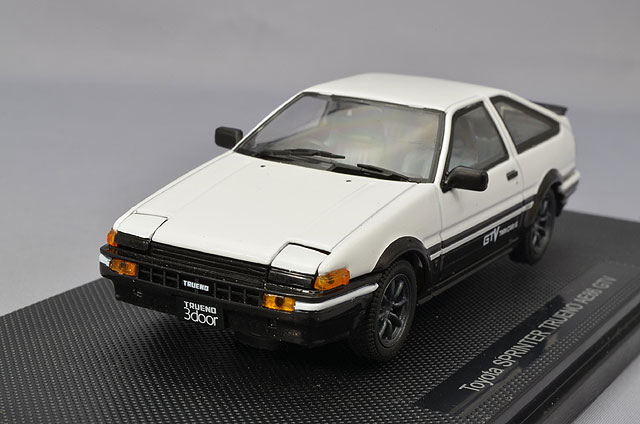 イグニッションモデル　トヨタ　スプリンター　トレノ　3ドア　GTアペックス イグニッションモデル 1/18 トヨタ スプリンター トレノ 3ドア