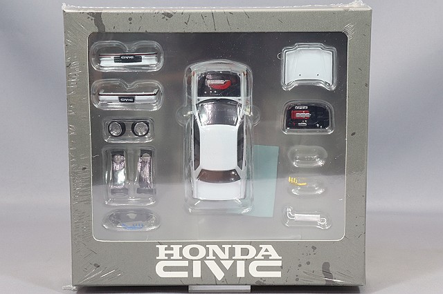 BM CREATIONS 1/64 日産 シルビア 180SX レッド 右ハンドル【再入荷】