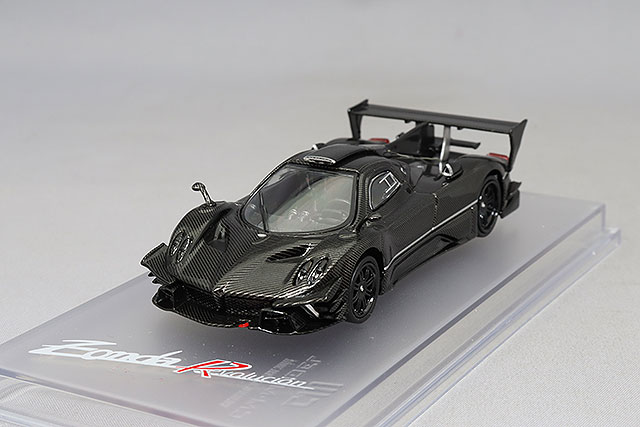 CMモデル 1/64 パガーニ ゾンダ レボリューション ブラックカーボン