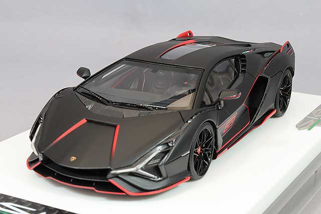 Make Up Co., Ltd. / Lamborghini Sian FKP 37 2019 with Stripe