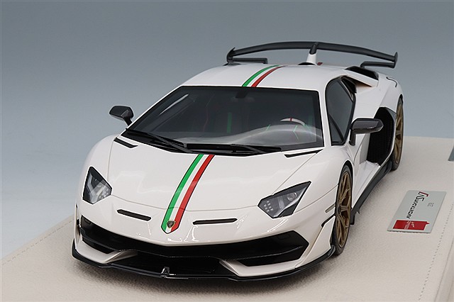 アイドロン 1/18 ランボルギーニ アヴェンタドールSVJ 2018 キャンディ