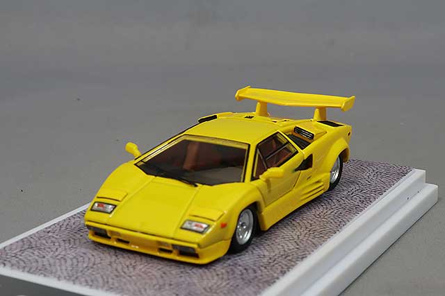 Finclassically 1/64 ランボルギーニ カウンタック LP5000 QV イエロー