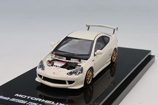 LCDモデル 1/43 ホンダ インテグラ タイプR (DC5) レッド