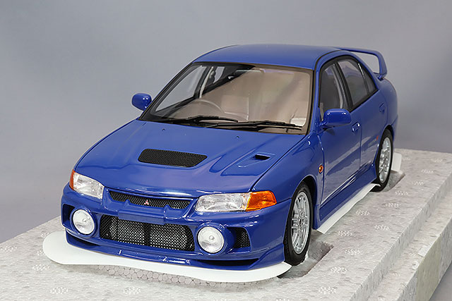 MOTORHELIX 1/18 ランサーエボリューションⅣ Preorder] MOTORHELIX 1:18 Mitsubishi Lancer Evolution IV (3
