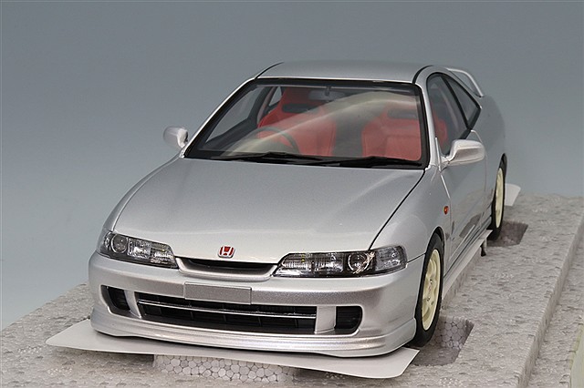 MOTORHELIX 1/18 ホンダ シビック タイプR (FD2) MOTORHELIX 1/18 ホンダ シビック タイプR (FD2) 2007 フェイスリフト