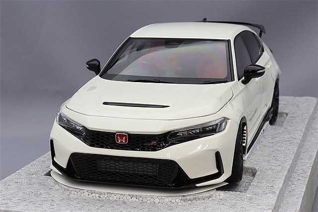 ワンモデル 1/18 ホンダ シビック タイプR EK9 前期型 ホワイト One Model 1:18 Honda Civic Type-R EK9 Early Version in White