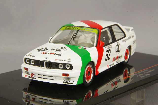 ★特注品!★BMW M3 1/43【E30 tictac】ミニカー Bburago BMW M3 In Green Tic Tac Livery 1/43 Scale Unboxed