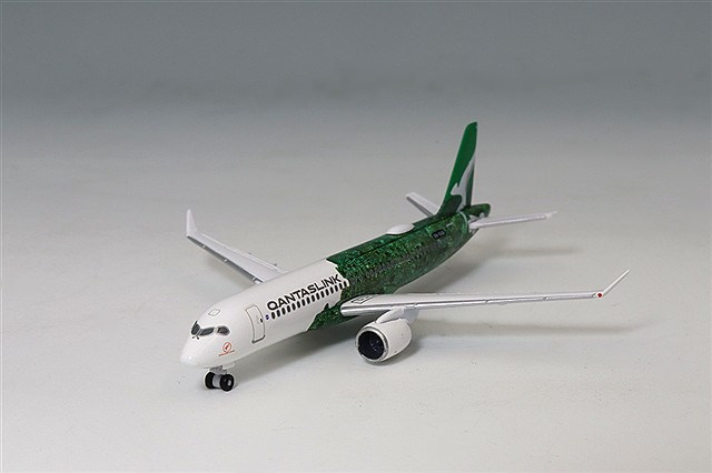 ヘルパ 1/500 エアバス A220-300 クロアチア航空 “Zagreb” 9A-CAE