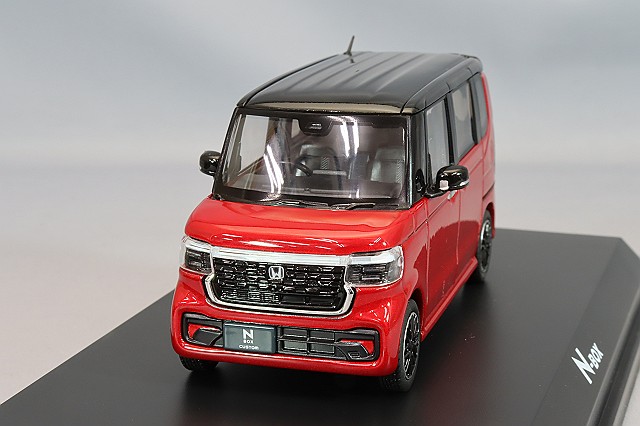 ホビージャパン 1/43 ホンダ ヴェゼル(レッド) ホビージャパン 1/64 ホンダ ヴェゼル e:HEV Z プレミアム