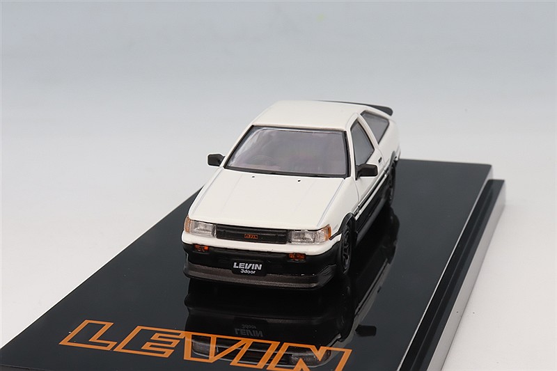 CAM@ 1/43 トヨタ カローラ レビン AE86 スポーツカスタム仕様 1983
