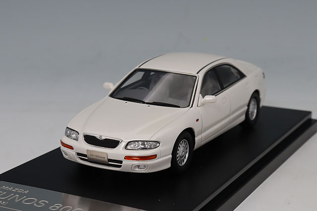 イグニッションモデル 1/18 トヨタ スポーツ 800 ノブハチVer ホワイト