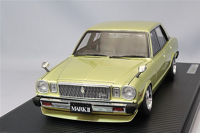 イグニッションモデル 1/18 トヨタ マークII セダン グランデ イグニッションモデル 1/18 トヨタ マークII セダン グランデ