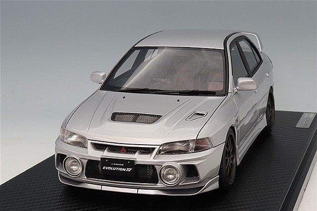 ランサーエボリューションワゴン　1/18 イグニッションモデル イグニッションモデル】 1/18 ミツビシ ランサー