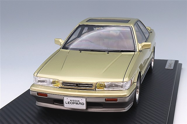 イグニッションモデル 1/18 日産 レパード 3.0 アルティマ (F31