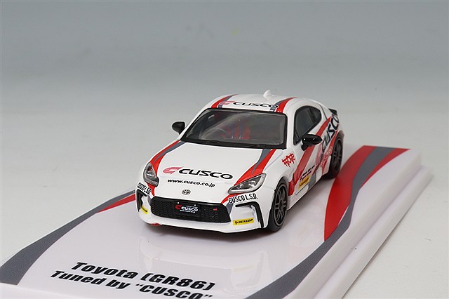イグニッションモデルxトミーテック 1/43 日産 グロリア