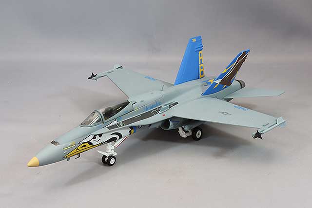JCW-72-F18-014.jpg
