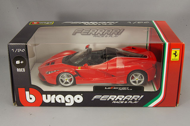 ブラゴ 1/18 SF90 ストラダーレ アセット フィオラノ レッド