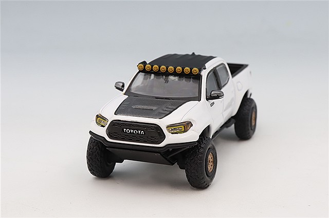 GCD 1/64 トヨタ タンドラ TRD プロ 左ハンドル ホワイト