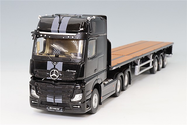 GCD メルセデス ベンツ アクトロス キャリアカー トレーラー 黒 NZG 1/18 Mercedes Benz Actros Gigaspace black + Lohr car