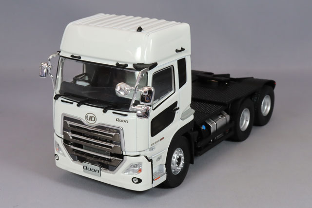 京商 1/43 日野 HINO 700 ZS トラックミニカー 京商 1/43 日野 HINO 700 ZS トラックミニカー - メルカリ
