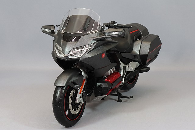 LCDモデル 1/12 ホンダ ゴールド ウィング ツアー (2020) ヘビー