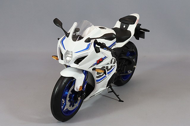 タミヤ １/１２ チーム スズキ エクスター ＧＳＸ-ＲＲ ２０２０ ＃３６ タミヤ、2020年MotoGPでチームタイトルを獲得した「スズキ GSX