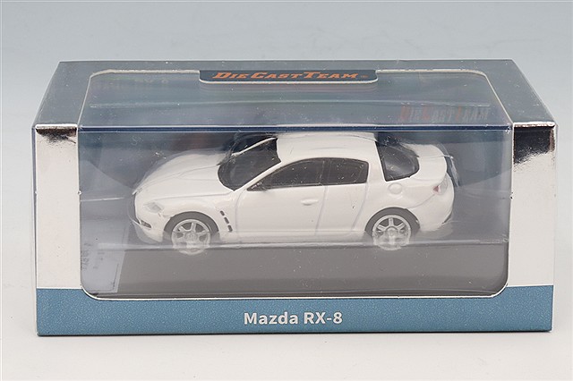 ダイキャストチーム 1/64 トヨタ アルファード 2024 ホワイト 右ハンドル