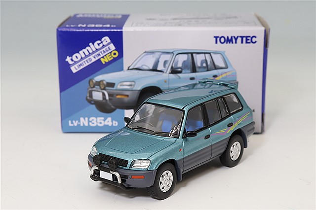 トミカリミテッドヴィンテージ NEO 1/64 スバル インプレッサ ピュア