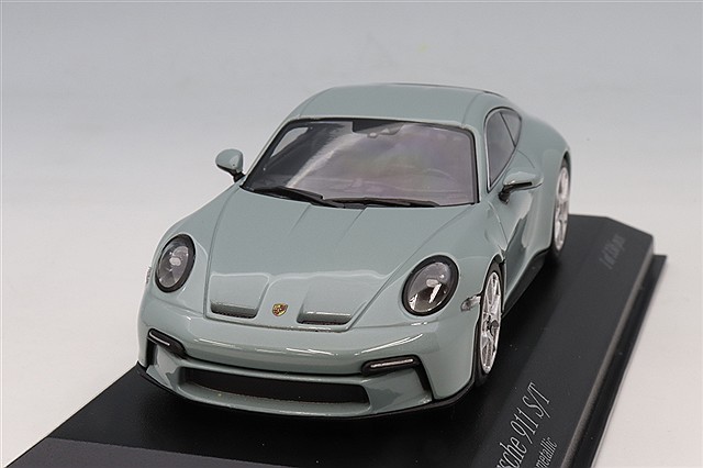 MC410063021.jpg